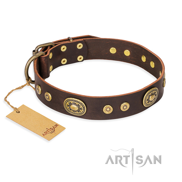 Natural genuine leather dog collar made of high quality material with strong D-ring